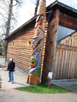 Cowichan-Quw'utsun-Cultural-Centre-Duncan-2