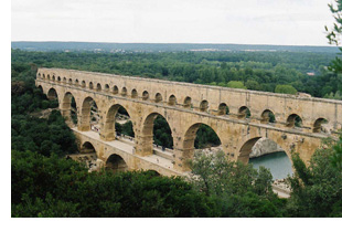castellum nimes aquaduct