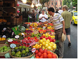 fruit stand in Istanbul